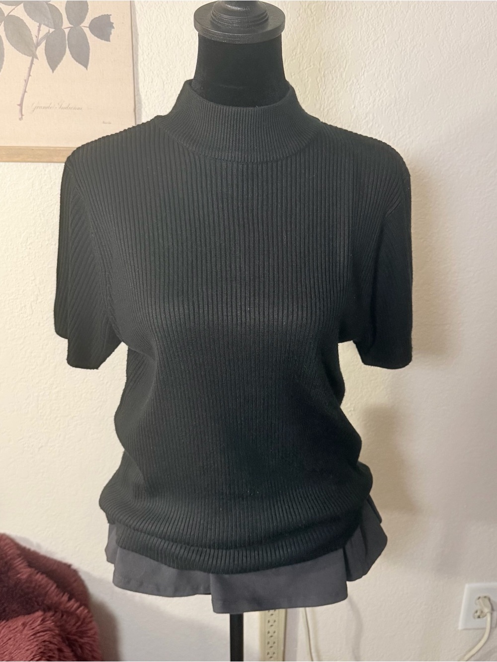 Vintage Black Ribbed Mock Neck Short Sleeve Top
